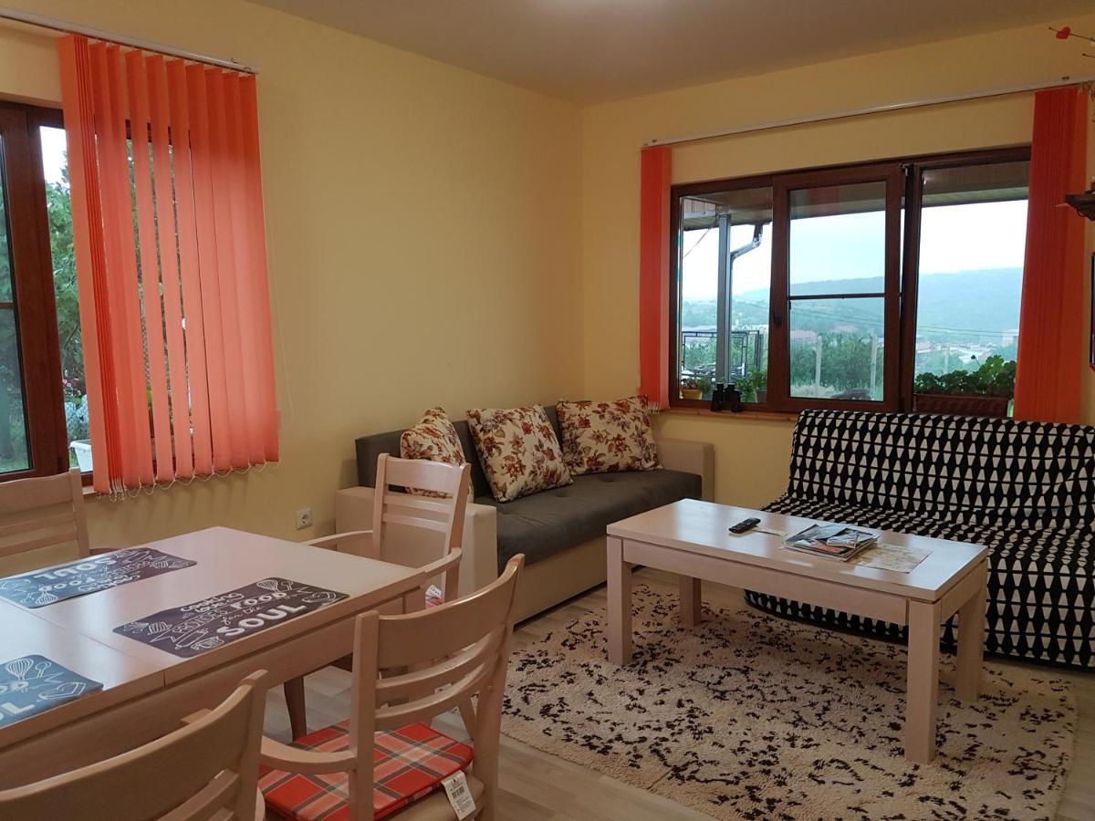 Malavi Guest House Krasen! Comfort&Clean! Exterior foto